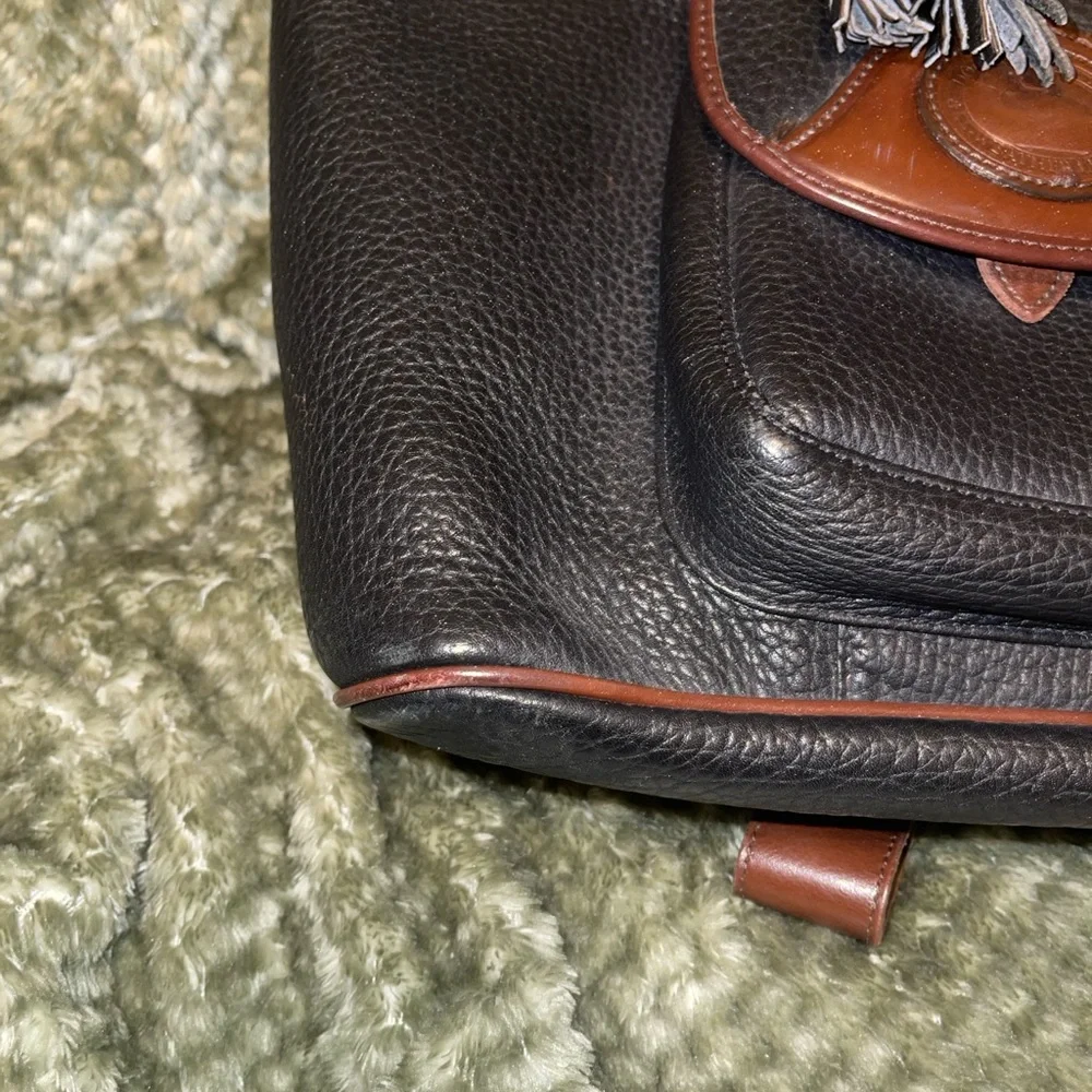 Dooney and Bourke B762 Vintage Sling